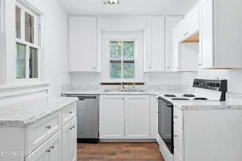 Tiny photo for 323 Lee Rd, Clinton, TN 37716 (MLS # 1346385)