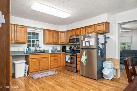 Tiny photo for 614 W Creston Rd, Crossville, TN 38571 (MLS # 1319438)