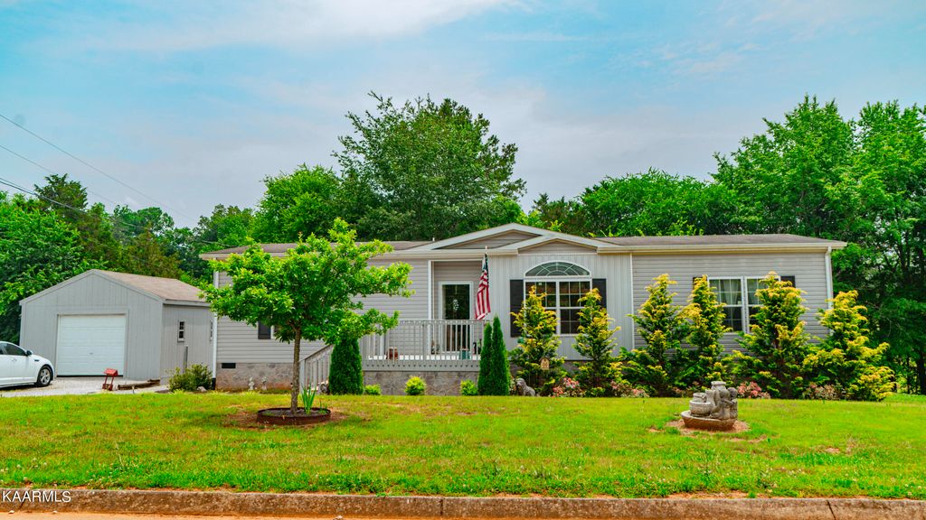 Photo of 1013 Ashley Meadows Drive, Strawberry Plains, TN 37871 (MLS # 1230976)