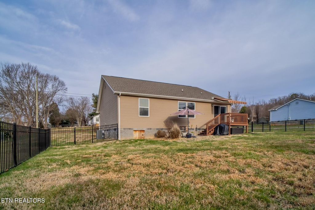Photo of 1416 Branner St, White Pine, TN 37890 (MLS # 1253041)