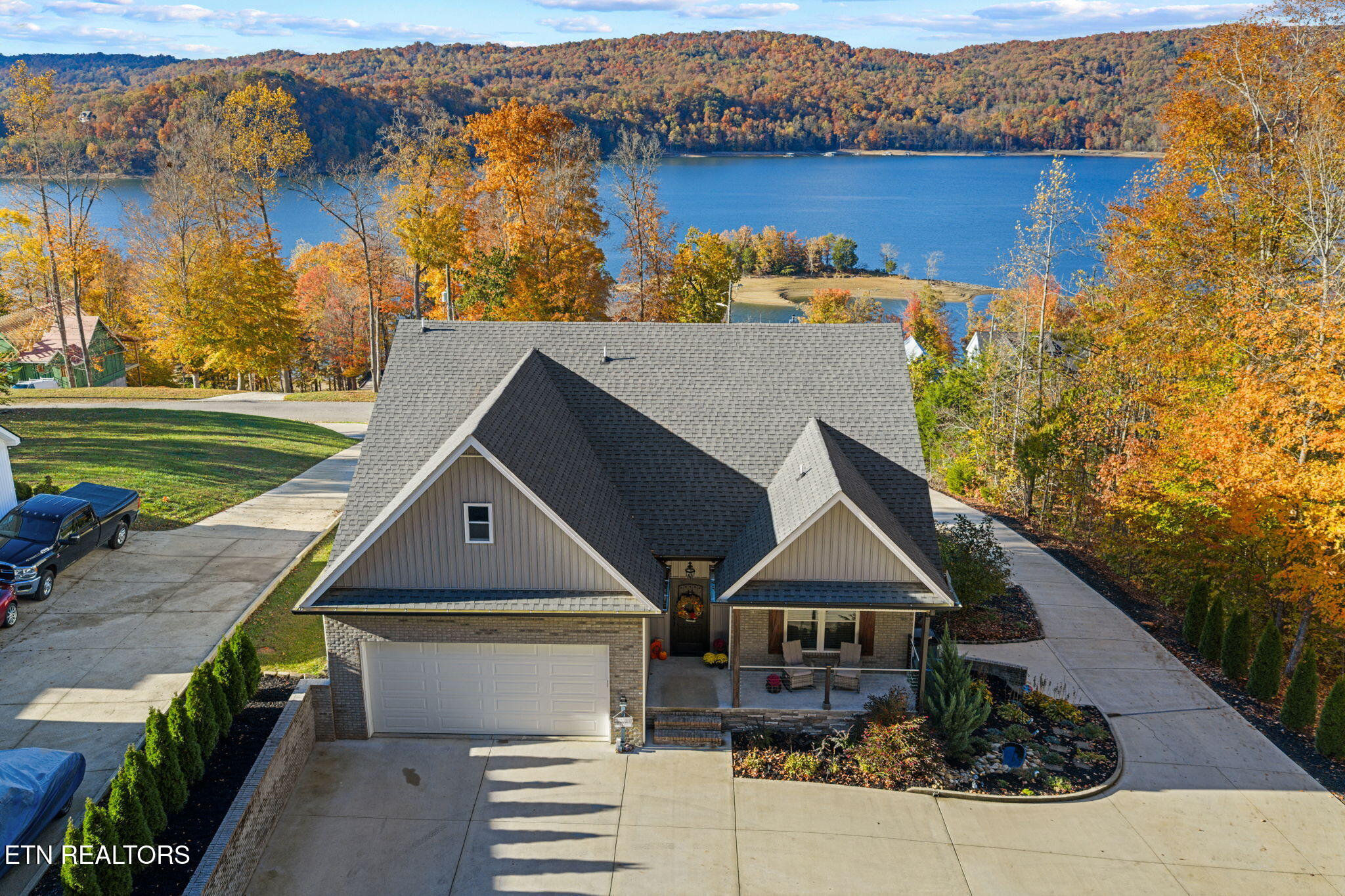 1484 Hickory Point Lane