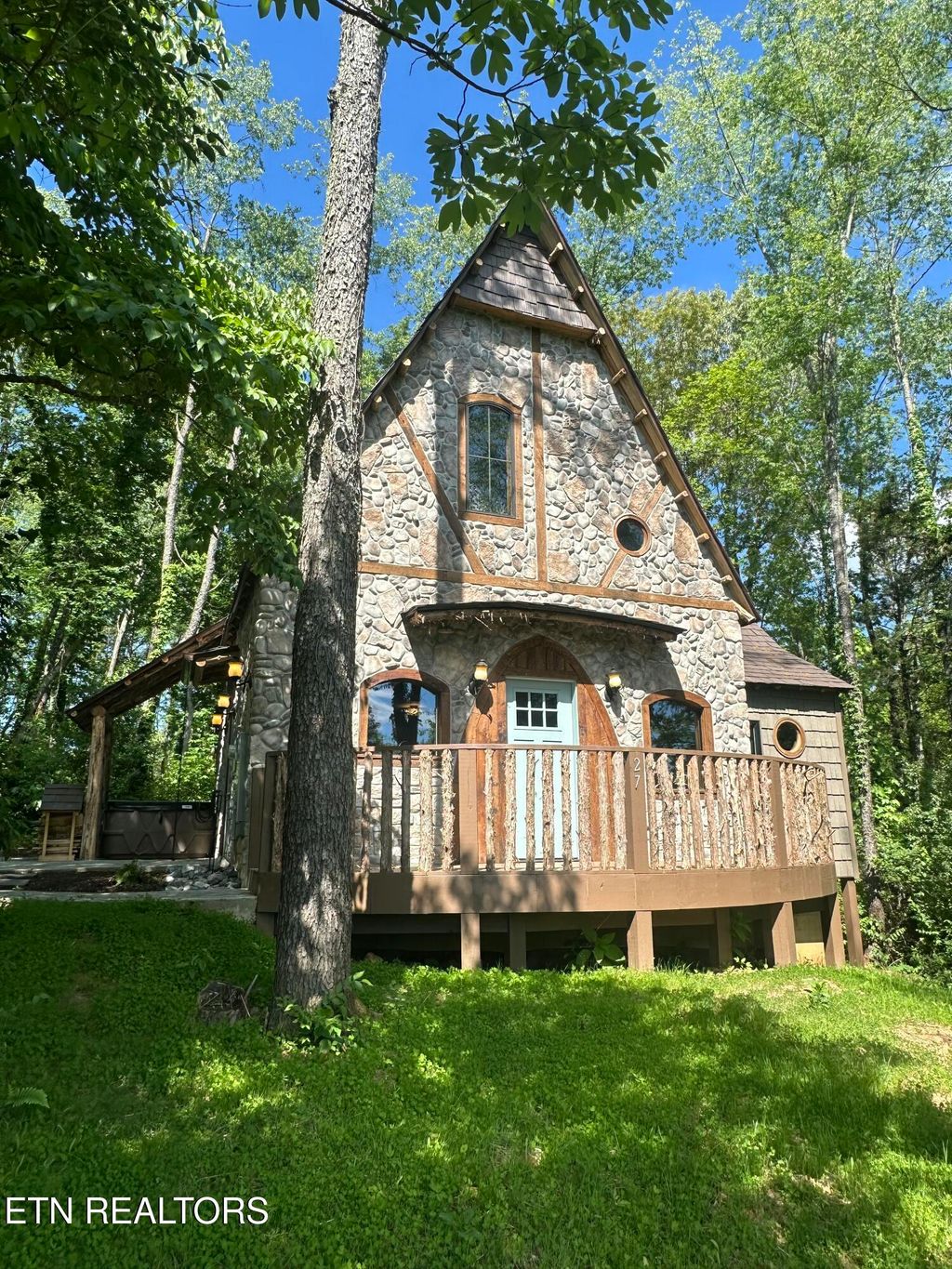 Photo of 970 Douglas Dam Rd, Kodak, TN 37764 (MLS # 1339566)