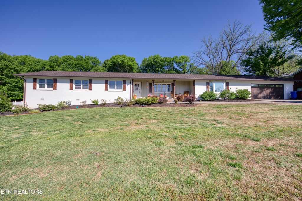 Photo of 1108 Mildred Drive, Alcoa, TN 37701 (MLS # 1337356)