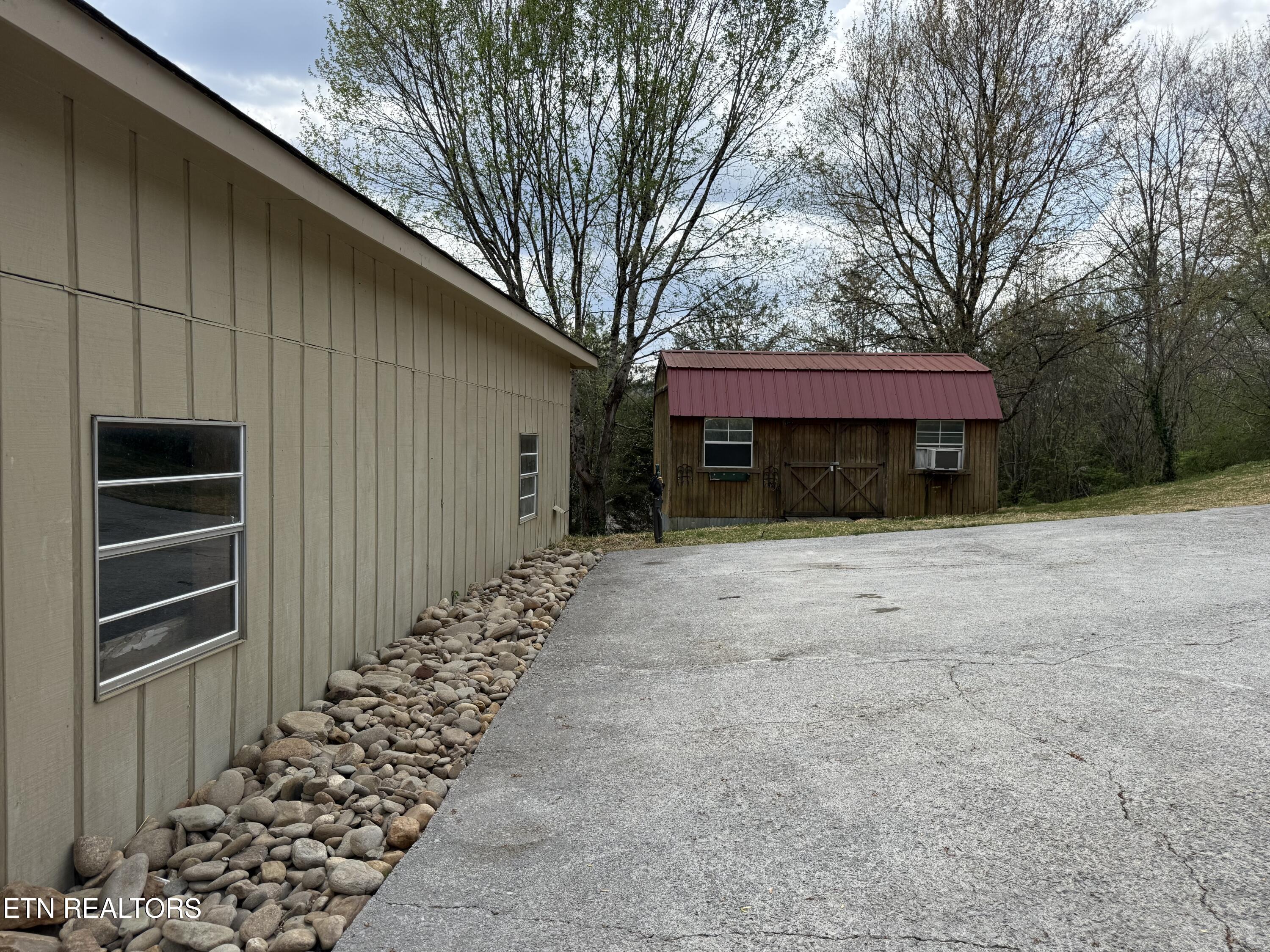 5506 Old Walland Hwy