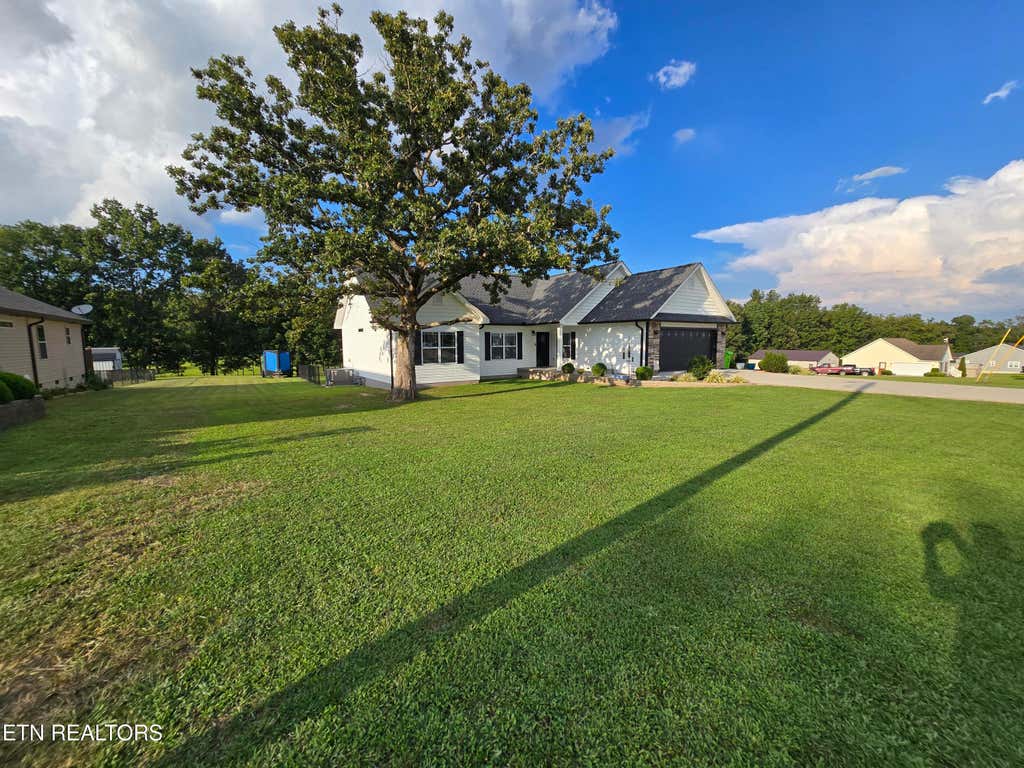 Photo of 35 Perry Creek Drive, Crossville, TN 38572 (MLS # 1352970)