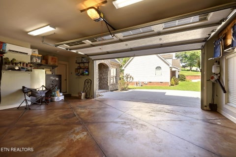 Tiny photo for 128 Tradewind St, Clinton, TN 37716 (MLS # 1354131)
