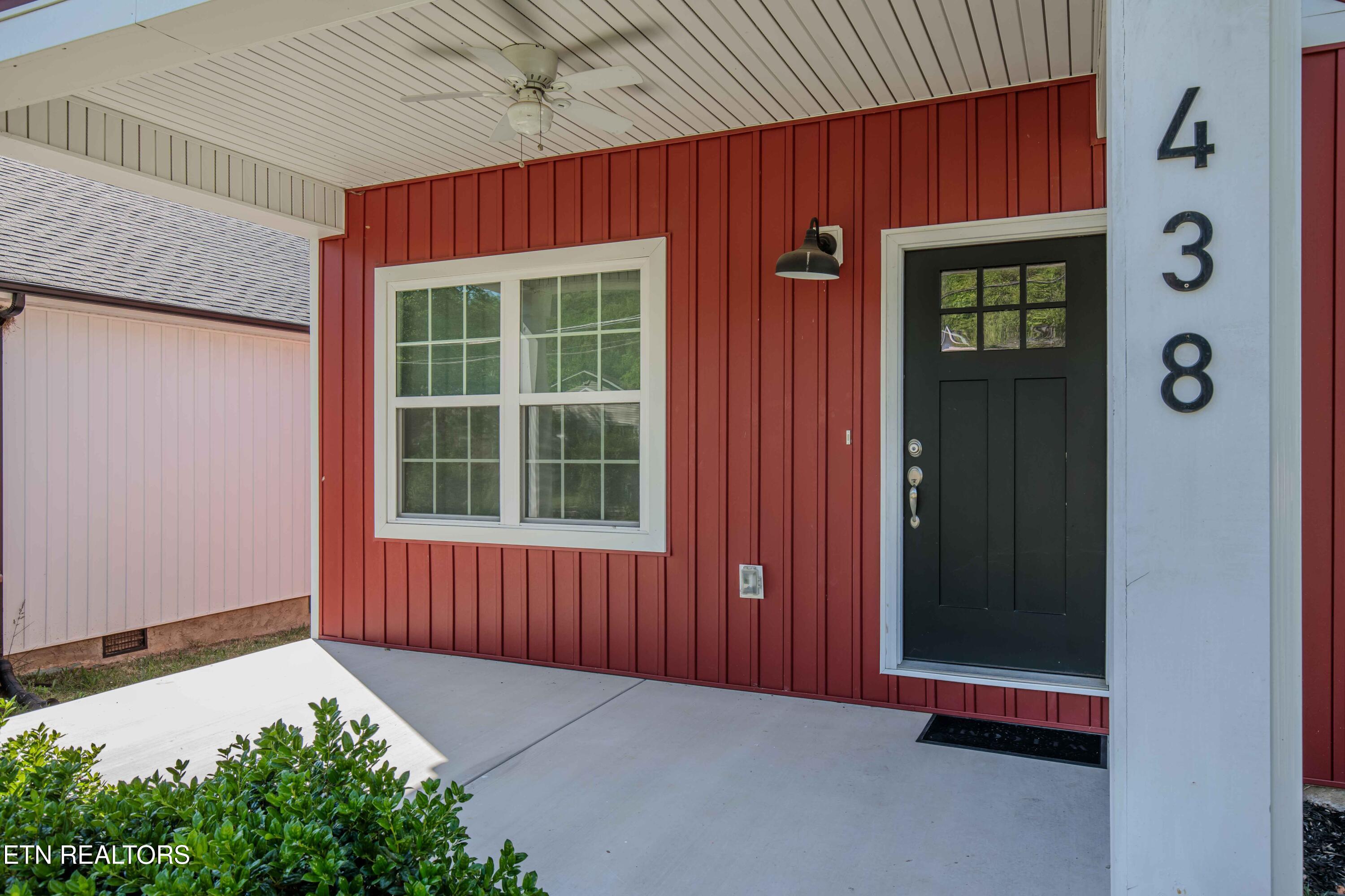438 Hiawassee Ave