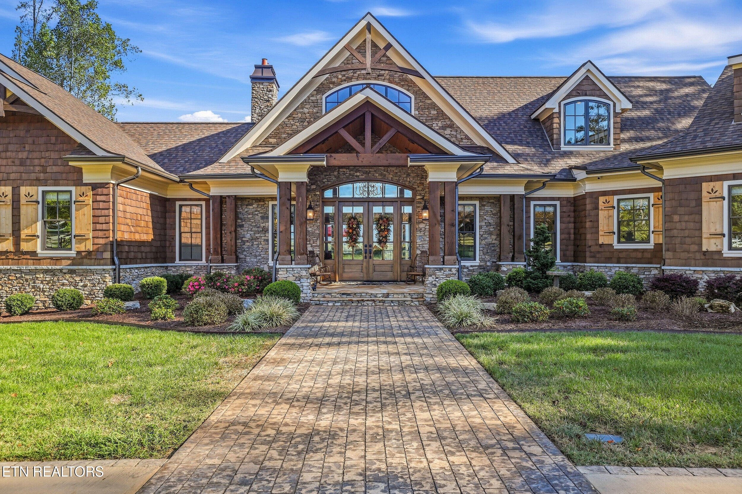 2032 Cochran Rd