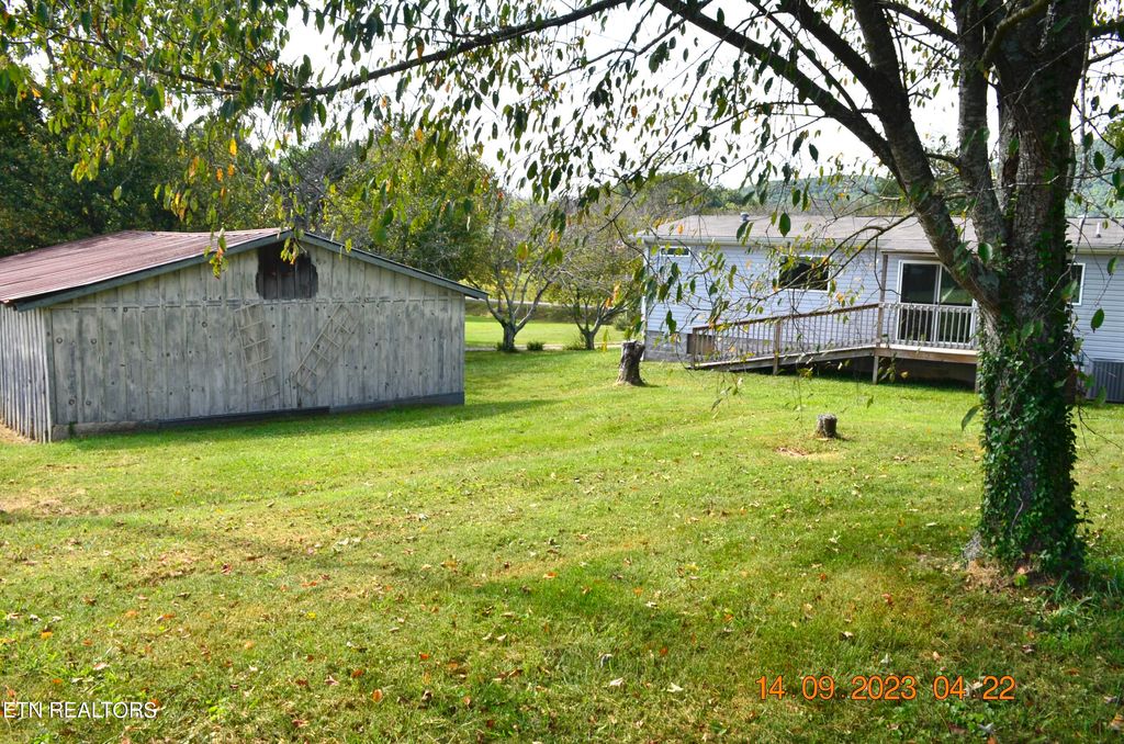 Photo of 296 Letory Rd, Wartburg, TN 37887 (MLS # 1239742)