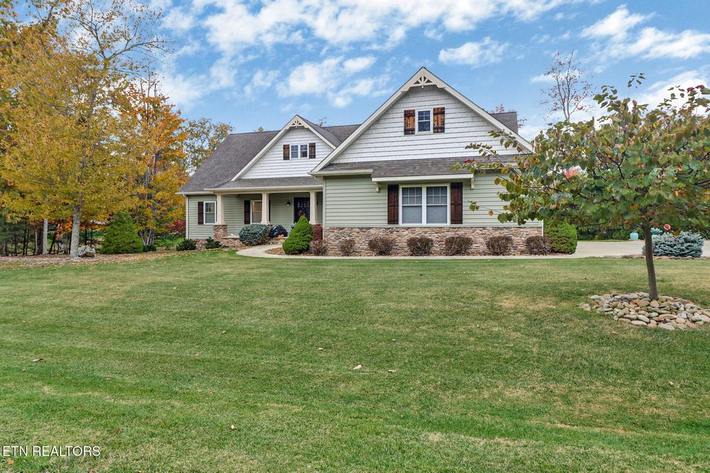 Photo of 101 Hanning Drive, Crossville, TN 38558 (MLS # 1334566)