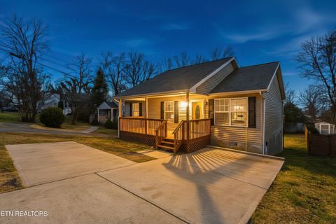 Tiny photo for 142 Woodlawn Pike, Knoxville, TN 37920 (MLS # 1325962)