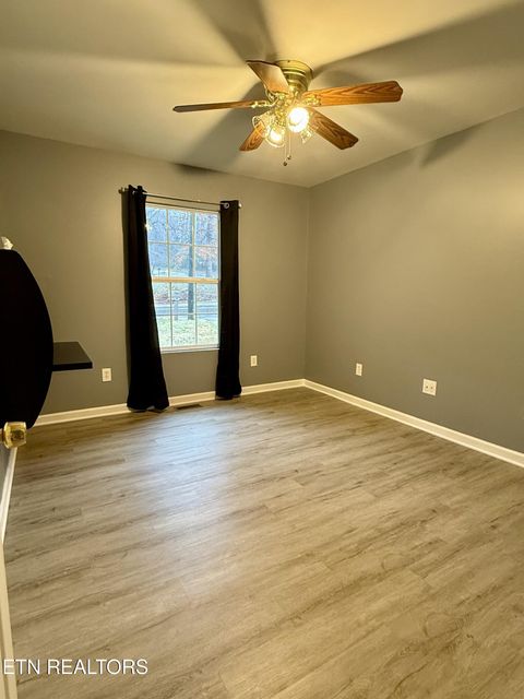 Tiny photo for 142 Woodlawn Pike, Knoxville, TN 37920 (MLS # 1325962)