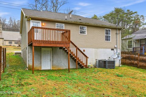 Tiny photo for 142 Woodlawn Pike, Knoxville, TN 37920 (MLS # 1325962)