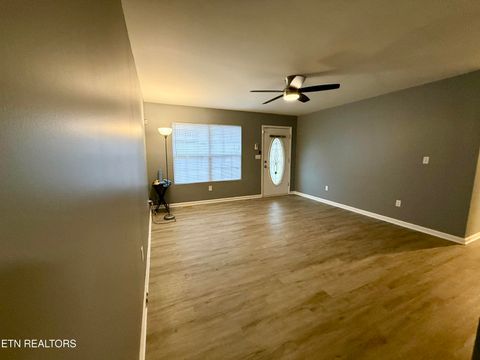 Tiny photo for 142 Woodlawn Pike, Knoxville, TN 37920 (MLS # 1325962)