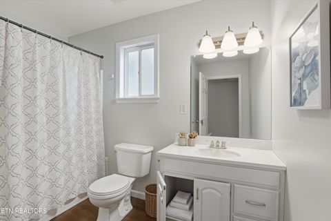 Tiny photo for 142 Woodlawn Pike, Knoxville, TN 37920 (MLS # 1325962)