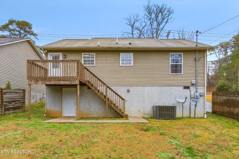 Tiny photo for 142 Woodlawn Pike, Knoxville, TN 37920 (MLS # 1325962)