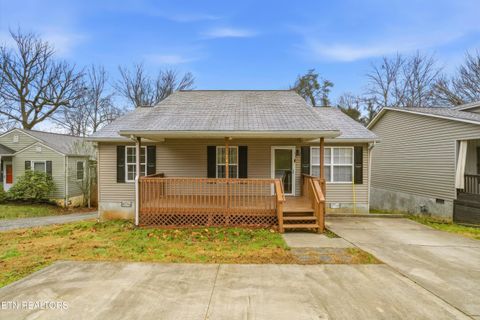 Tiny photo for 142 Woodlawn Pike, Knoxville, TN 37920 (MLS # 1325962)
