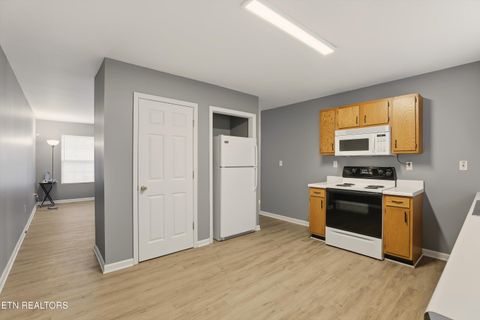 Tiny photo for 142 Woodlawn Pike, Knoxville, TN 37920 (MLS # 1325962)