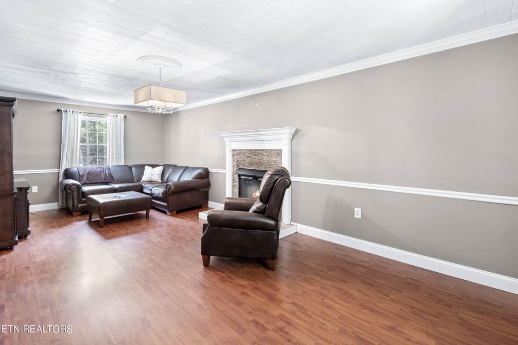 Photo of 322 Spruce Drive Dr, Wartburg, TN 37887 (MLS # 1266558)