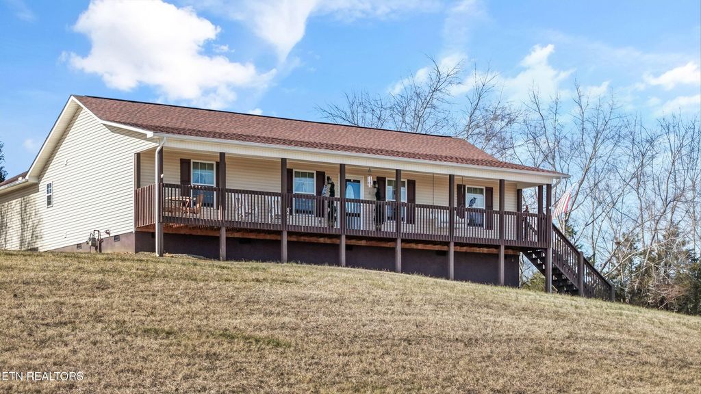 Photo of 1911 Smokey Meadows Drive, Dandridge, TN 37725 (MLS # 1329322)