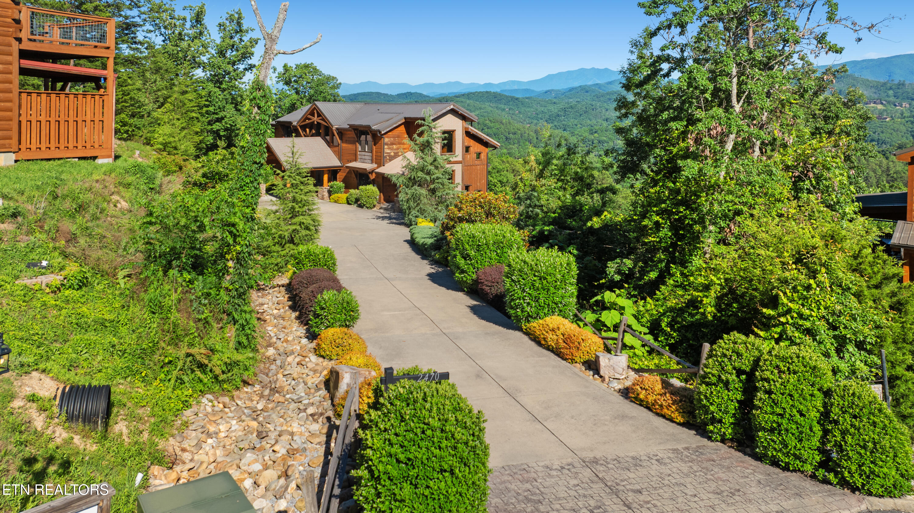 2470 Hackberry Drive