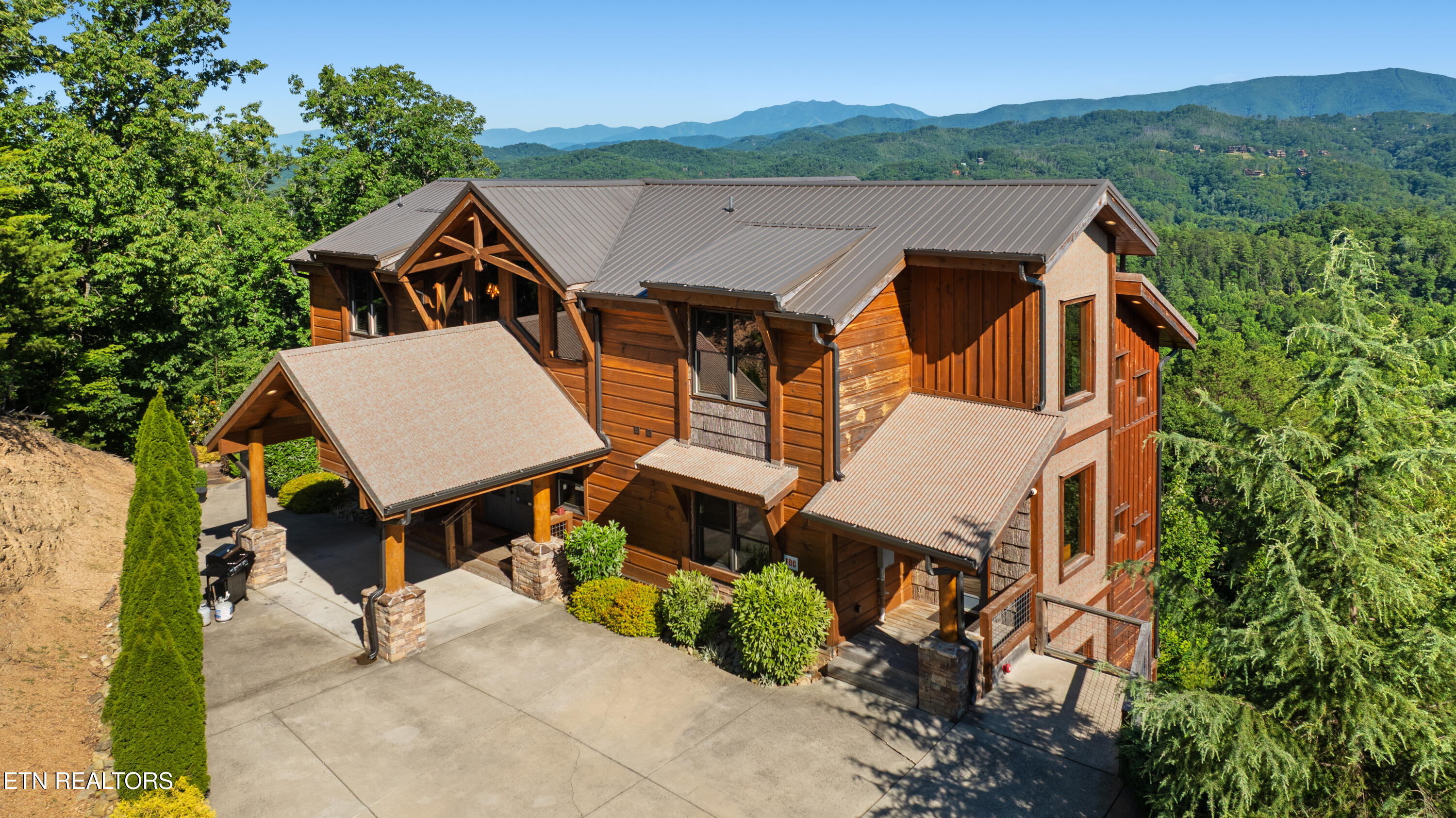 2470 Hackberry Drive