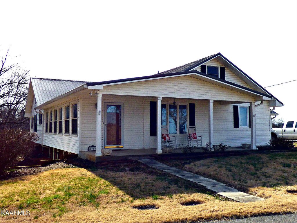 Photo of 1749 Walnut St, White Pine, TN 37890 (MLS # 1218958)