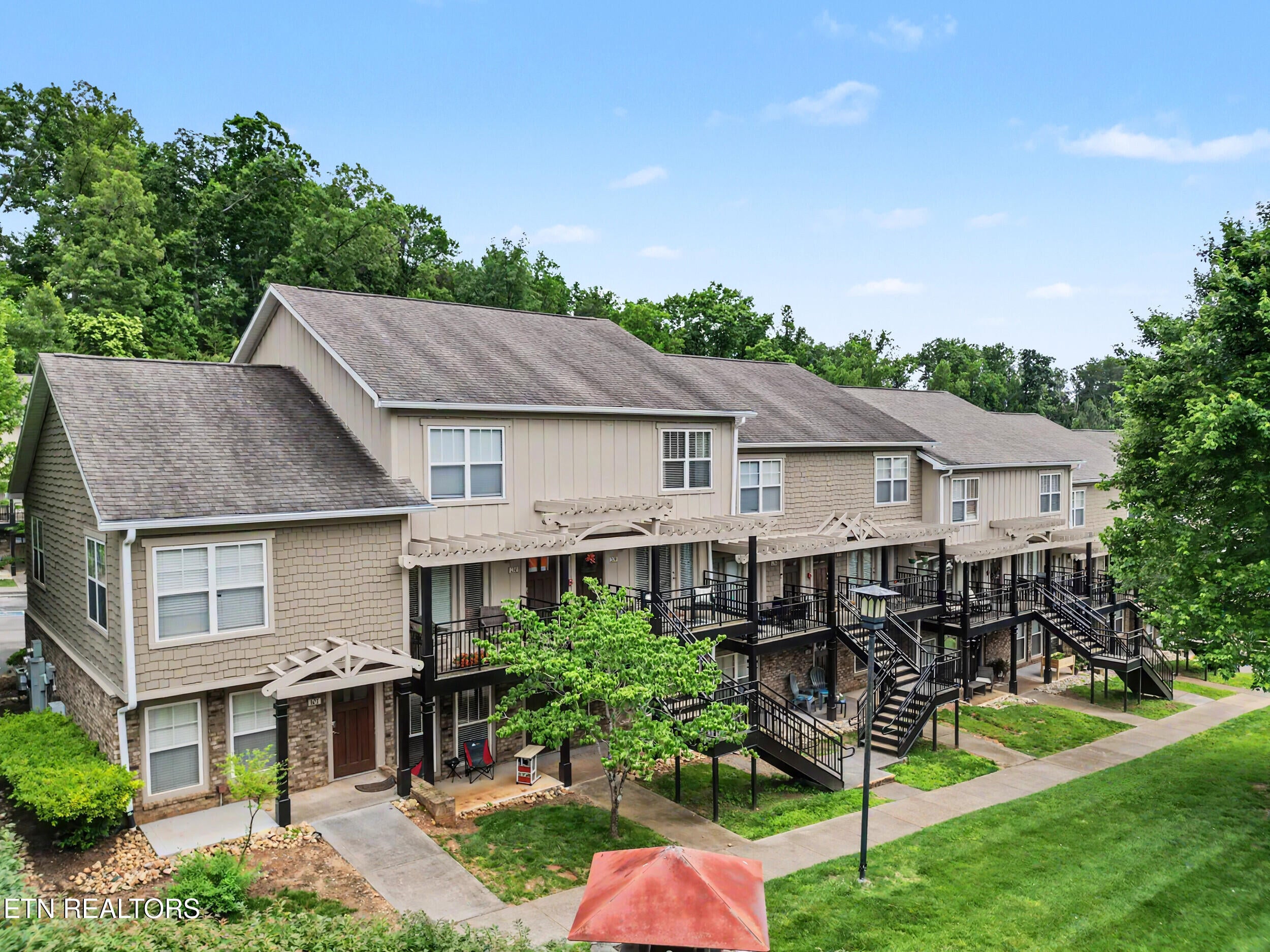 Photo 1 of 25 — 3915 Cherokee Woods Way 209, Knoxville, TN 37920