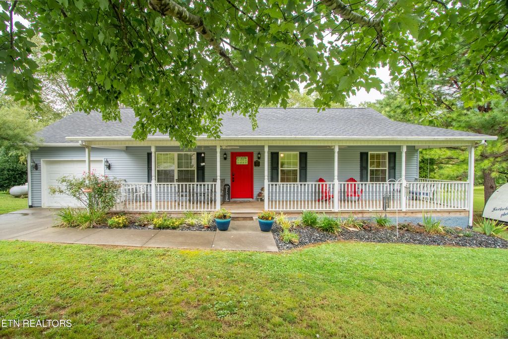 Photo of 205 Matthew Lane, LaFollette, TN 37766 (MLS # 1312900)