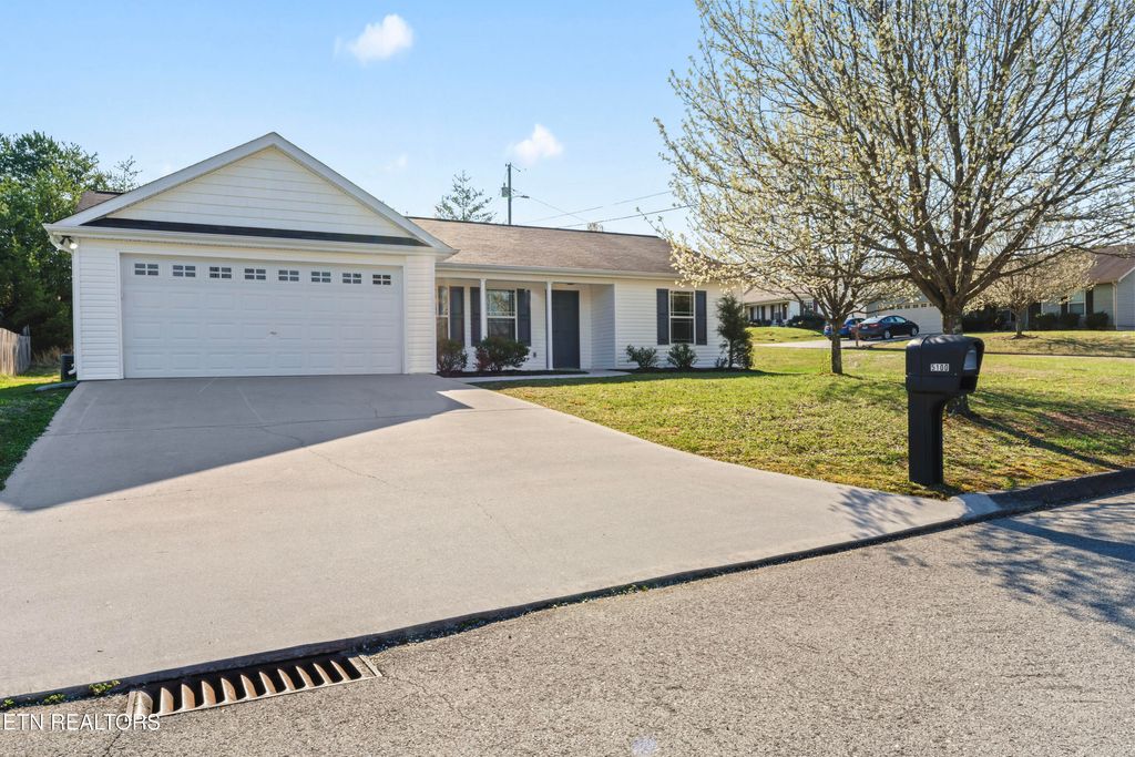 Photo of 5100 Cattail Lane, Corryton, TN 37721 (MLS # 1292426)