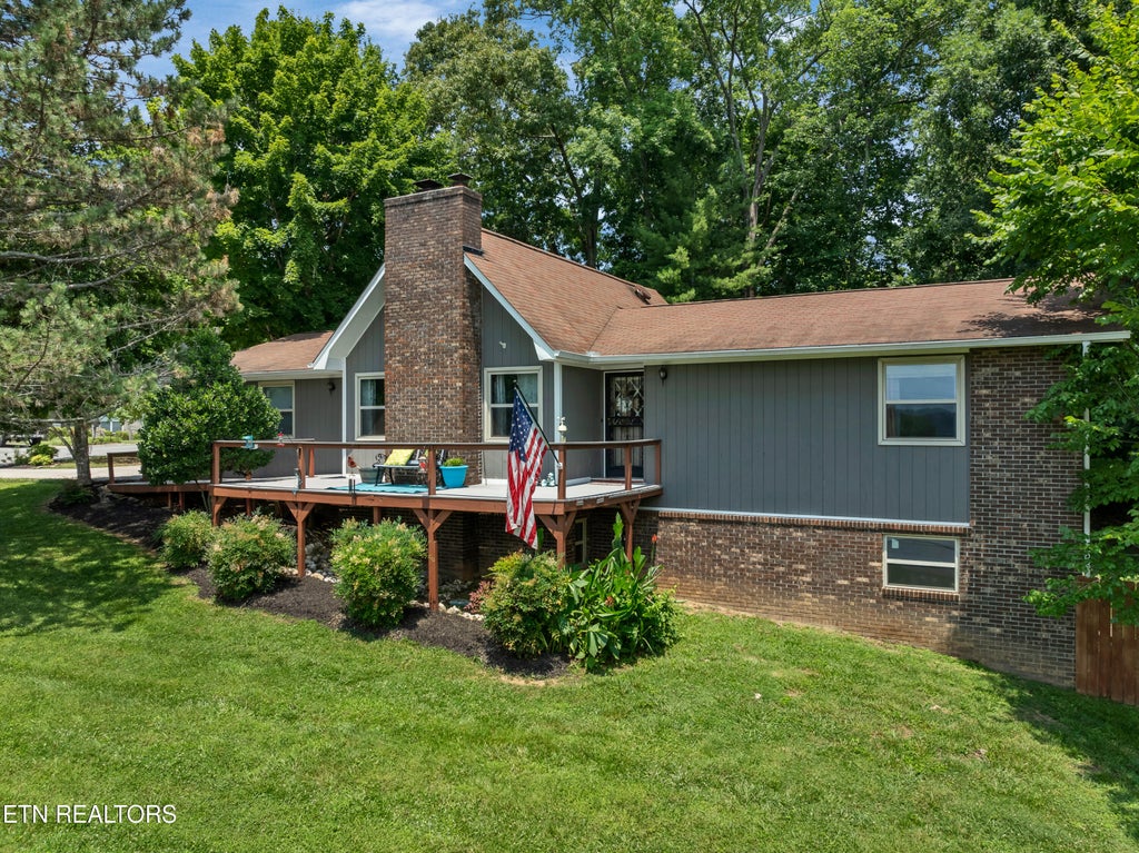 Photo of 1537 N Courtney Oak Lane, Knoxville, TN 37938 (MLS # 1263003)