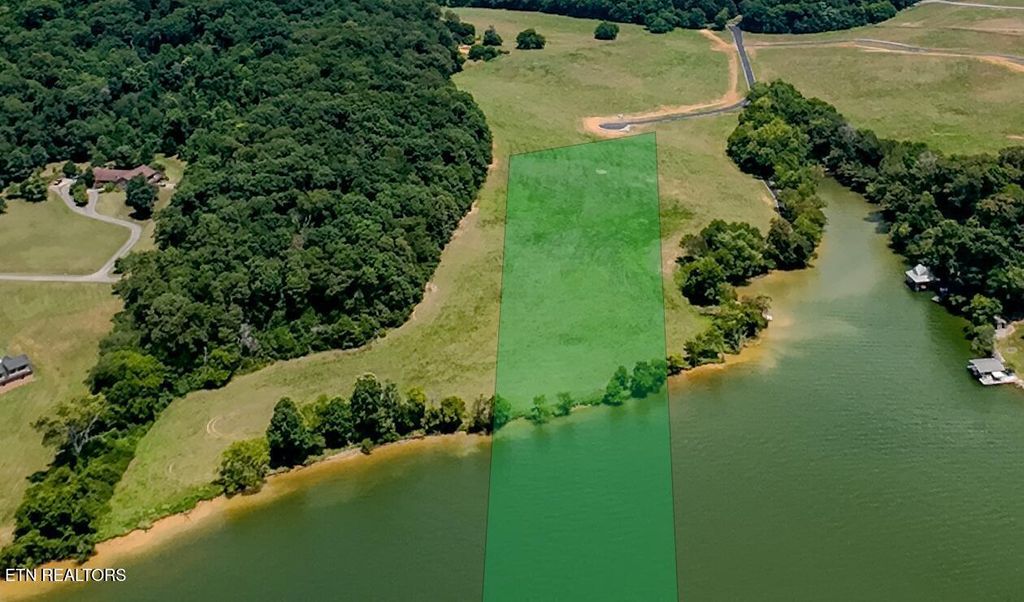 Photo of 3841 Gravelly Hills Rd, Louisville, TN 37777 (MLS # 1308473)