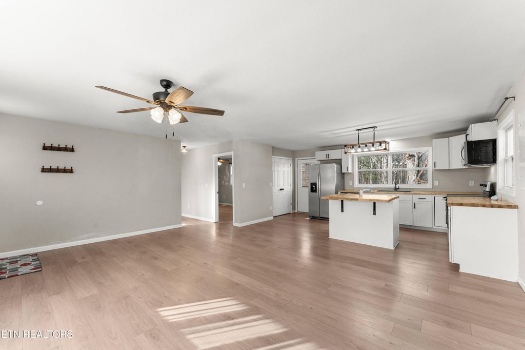 Photo of 53 Takesa Drive, Crossville, TN 38555 (MLS # 1324356)