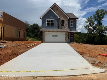 507 8th Avenue Lenoir City TN 37771