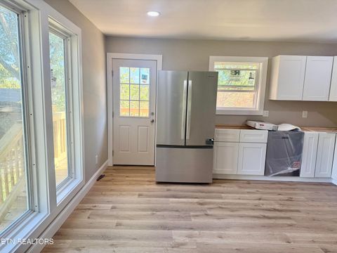 Tiny photo for 122 OPAL St, Tazewell, TN 37879 (MLS # 1318858)
