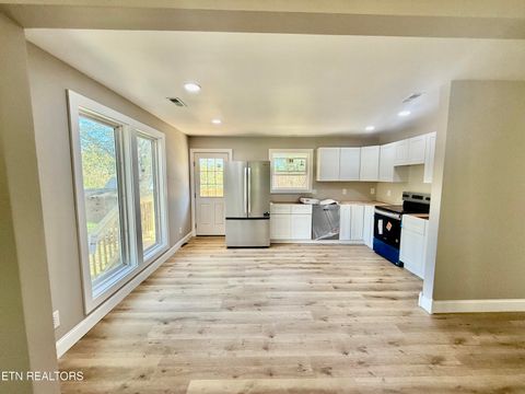 Tiny photo for 122 OPAL St, Tazewell, TN 37879 (MLS # 1318858)