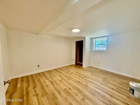 Tiny photo for 122 OPAL St, Tazewell, TN 37879 (MLS # 1318858)