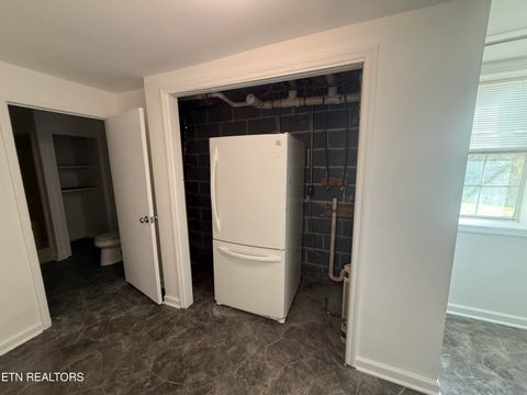 Tiny photo for 122 OPAL St, Tazewell, TN 37879 (MLS # 1318858)
