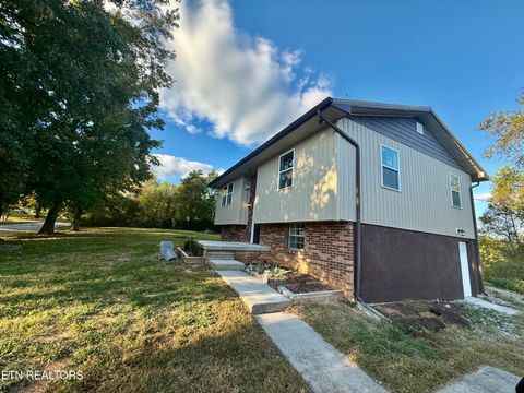 Tiny photo for 122 OPAL St, Tazewell, TN 37879 (MLS # 1318858)