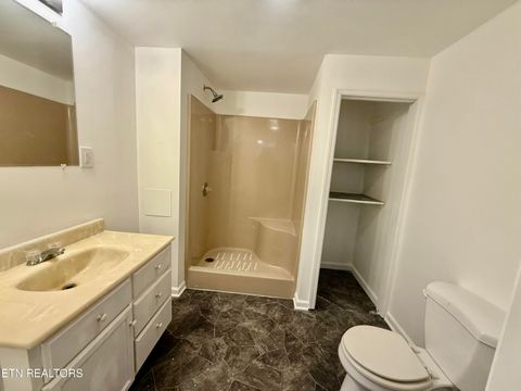 Tiny photo for 122 OPAL St, Tazewell, TN 37879 (MLS # 1318858)
