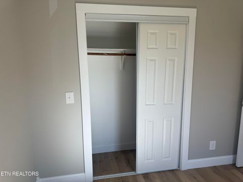 Tiny photo for 122 OPAL St, Tazewell, TN 37879 (MLS # 1318858)