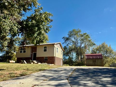 Photo of 122 OPAL St, Tazewell, TN 37879 (MLS # 1318858)