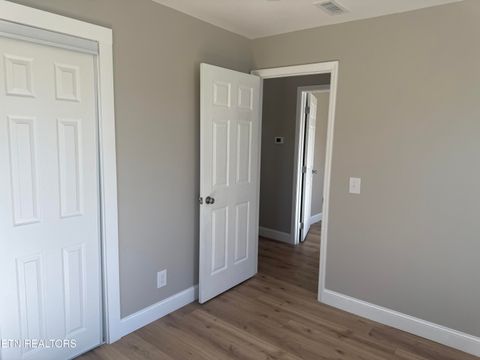 Tiny photo for 122 OPAL St, Tazewell, TN 37879 (MLS # 1318858)