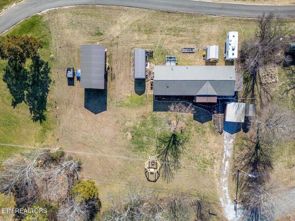 Photo of 822 Regan Rd, Strawberry Plains, TN 37871 (MLS # 1327120)