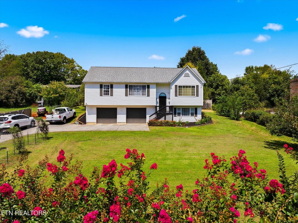 Photo of 1314 Boyds Creek Hwy, Seymour, TN 37865 (MLS # 1353667)
