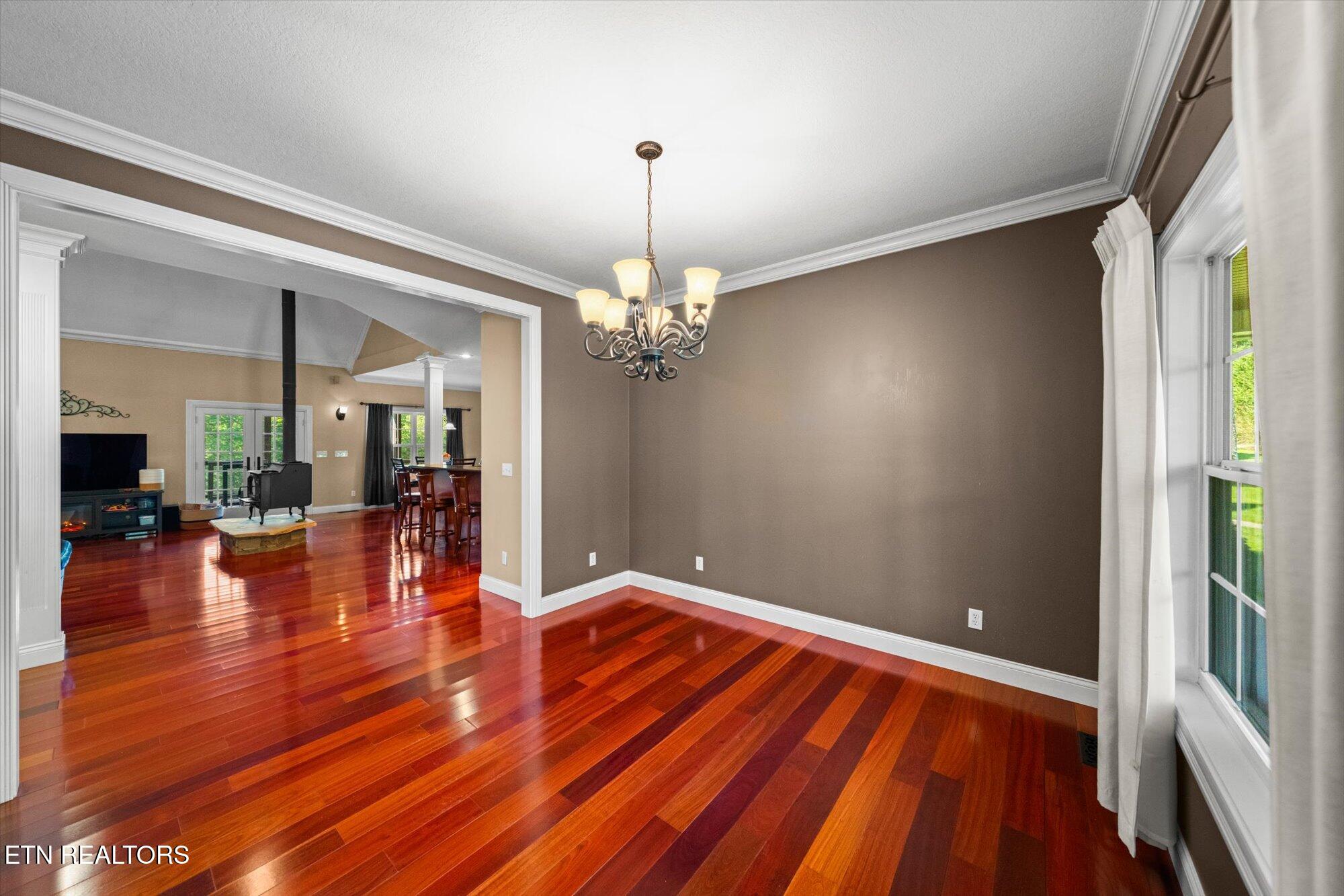 1090 Snow Hill Rd