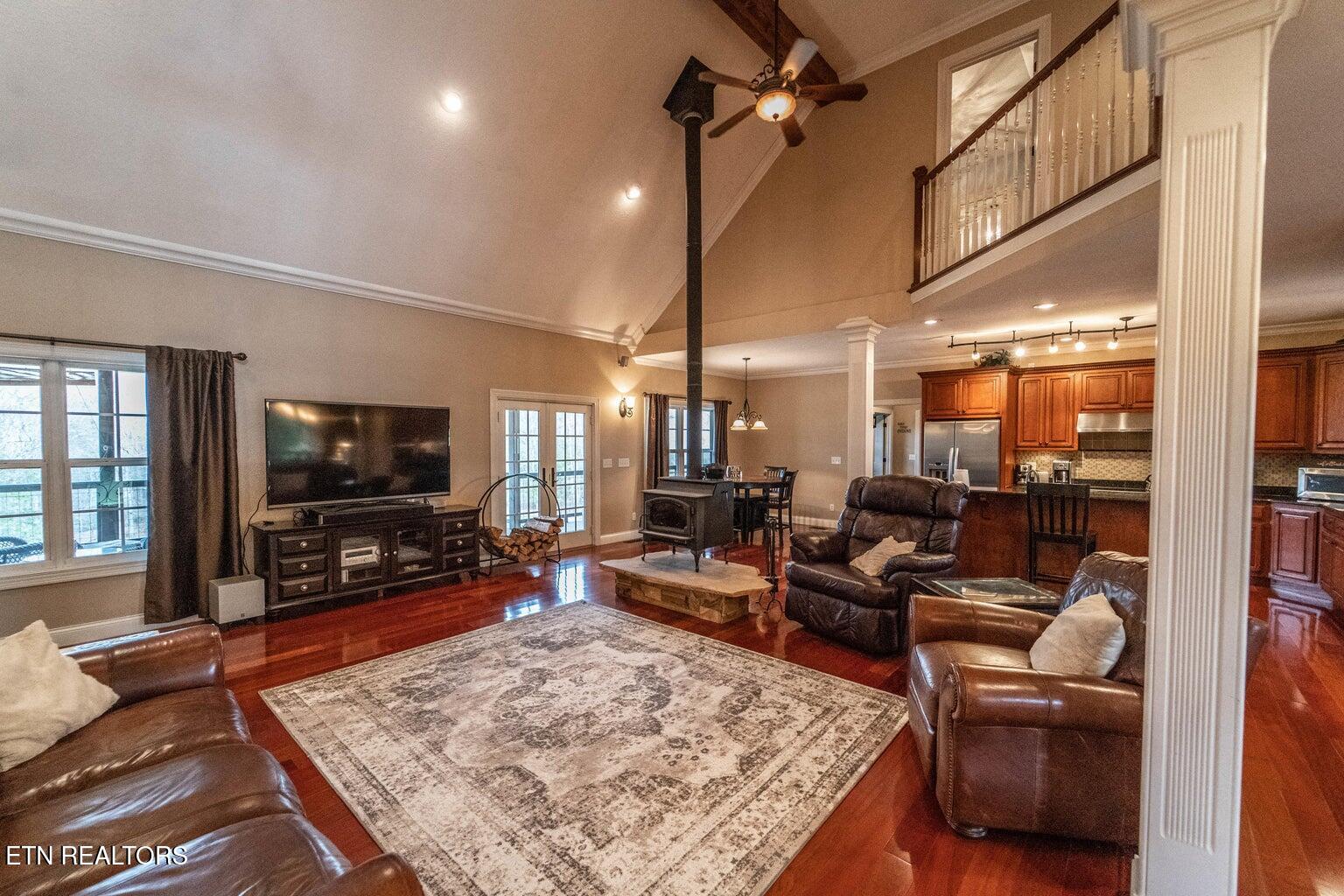 1090 Snow Hill Rd