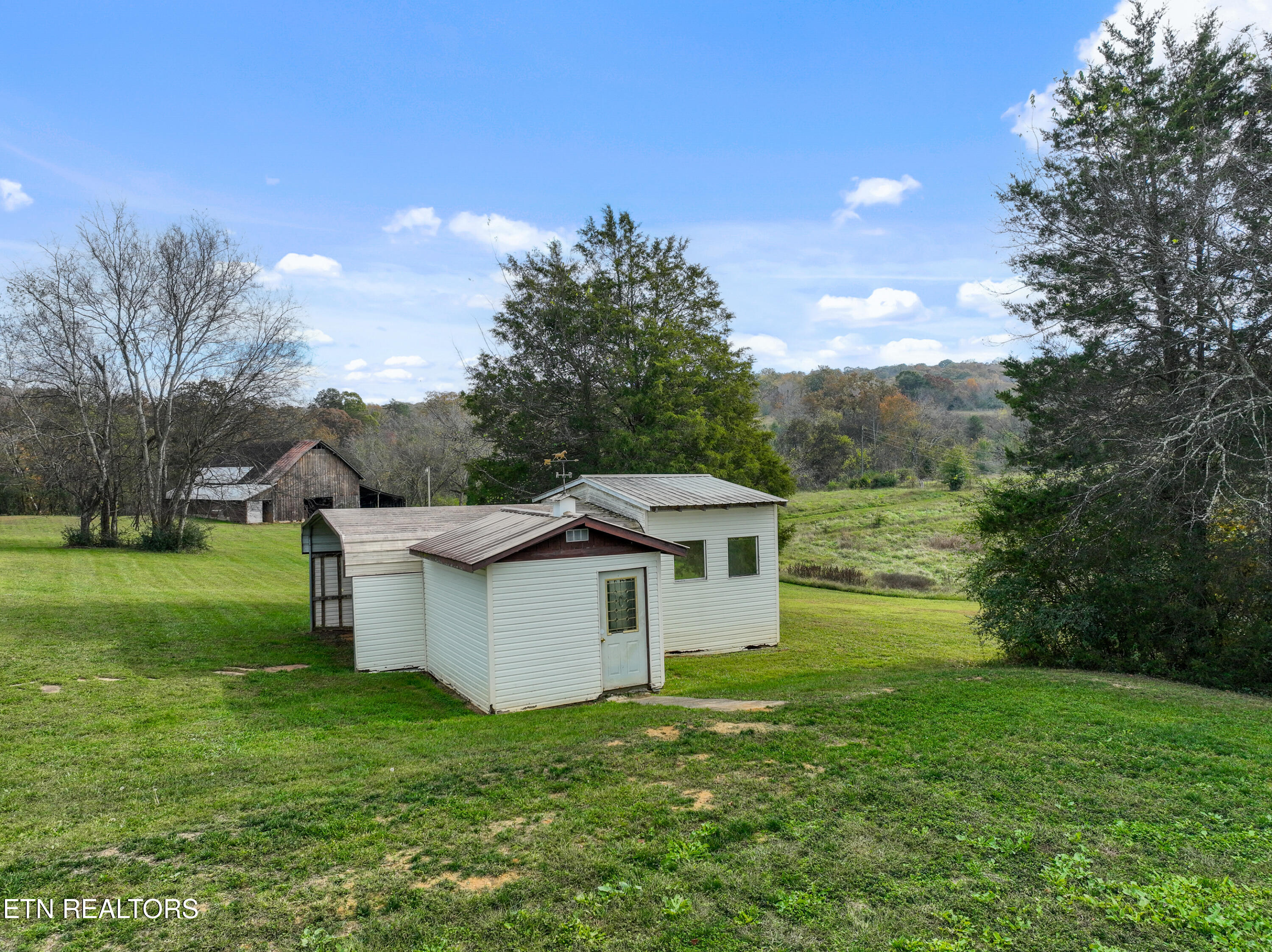 615 River Rd