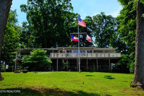 Tiny photo for 817 Lakewood Drive, Jefferson City, TN 37760 (MLS # 1343128)