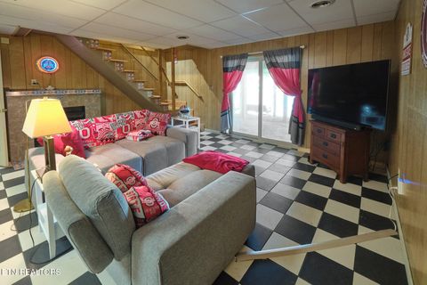 Tiny photo for 817 Lakewood Drive, Jefferson City, TN 37760 (MLS # 1343128)
